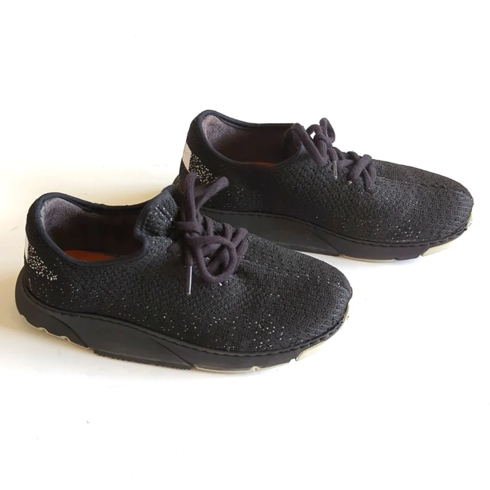 NWT Hammacher Schlemmer Clinically Proven Stabilized Walking Shoes Axis 5.5